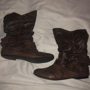 Chocolate brown ankle boots. Size 7.5